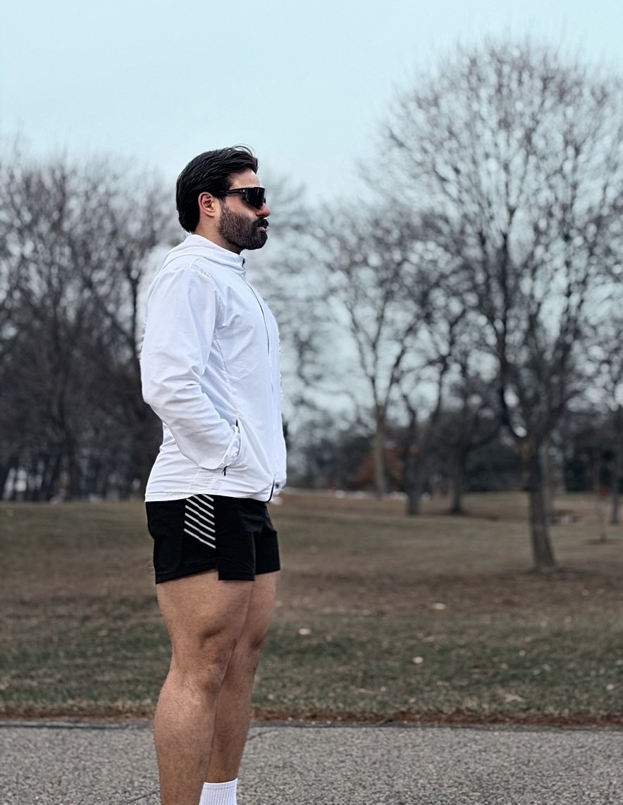 ELVT model main look